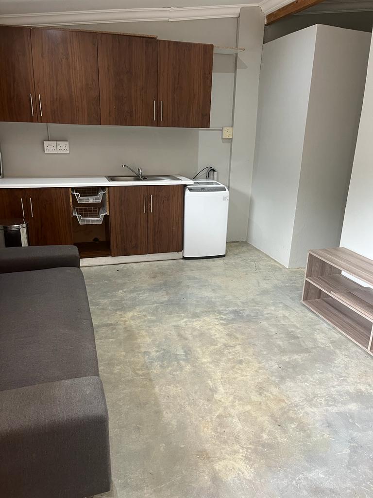5 Bedroom Property for Sale in Langenhovenpark Free State
